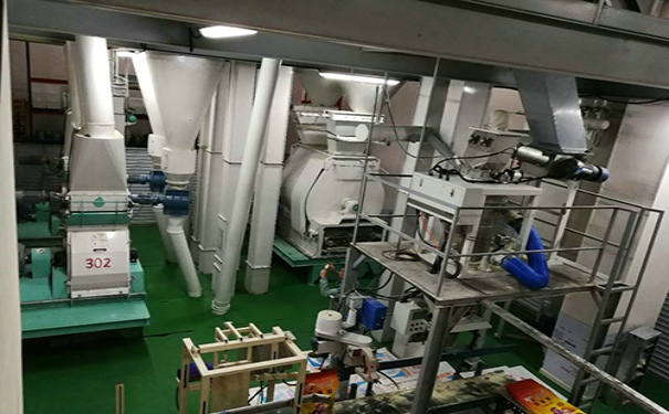 飼料廠設(shè)備